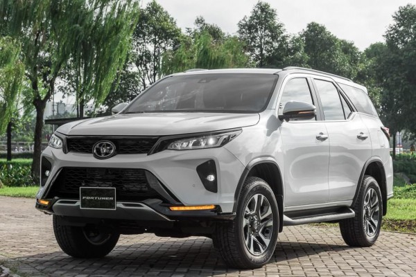 FORTUNER LEGENDER 2.8AT 4X4